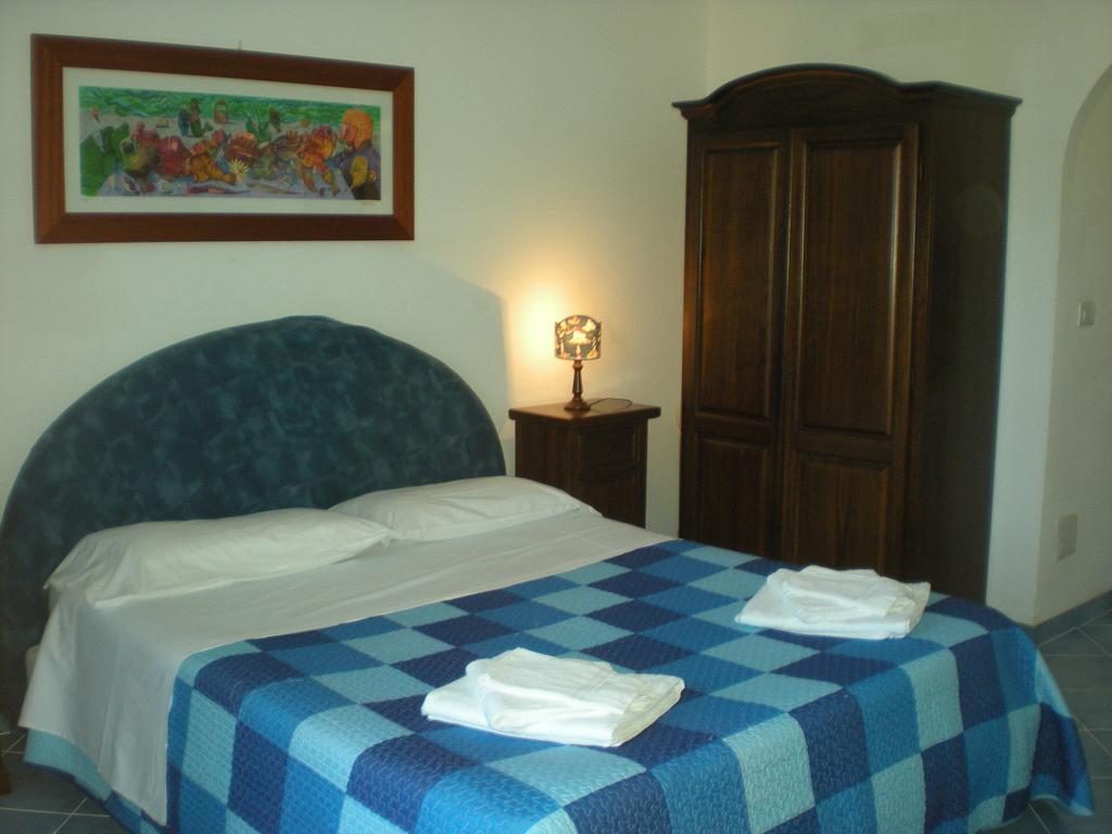 Villa Pina Ponza Zimmer foto